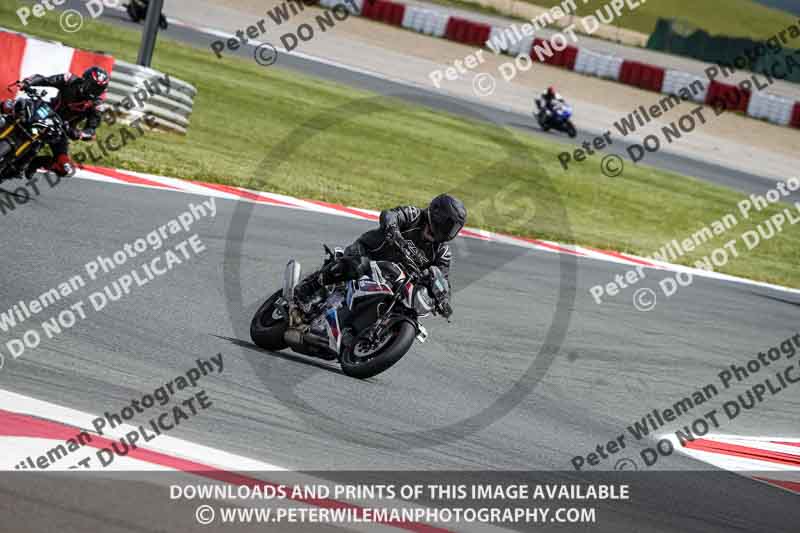 cadwell no limits trackday;cadwell park;cadwell park photographs;cadwell trackday photographs;enduro digital images;event digital images;eventdigitalimages;navarra;no limits trackdays;peter wileman photography;racing digital images;trackday digital images;trackday photos